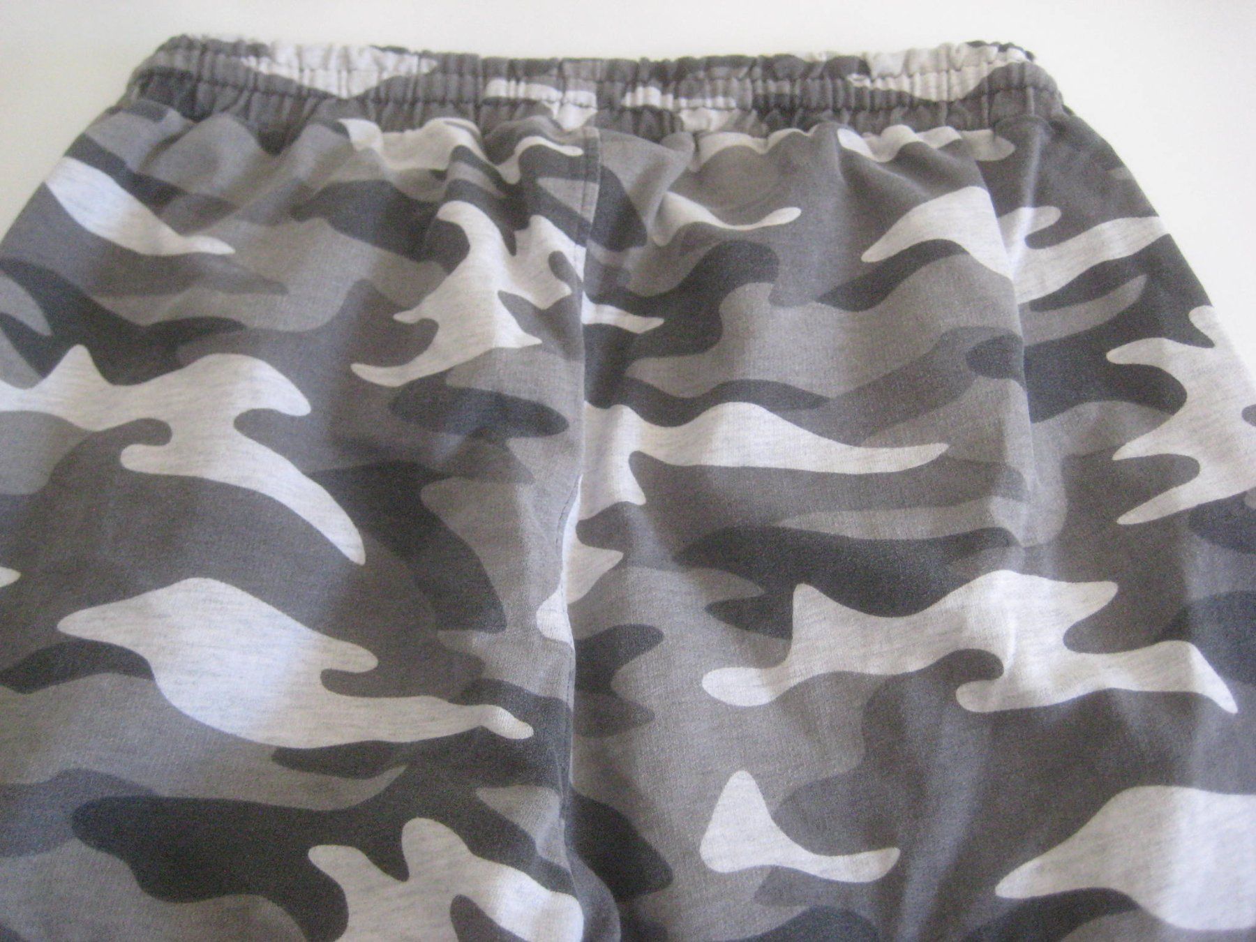 Pantalons: KNABEN  SHORTS – D'occasion à Uster par flocke1 3
