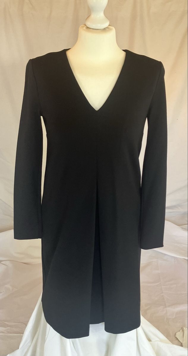 Prada Robes: Prada Gr.36 – D'occasion à Mürren par Ne-le