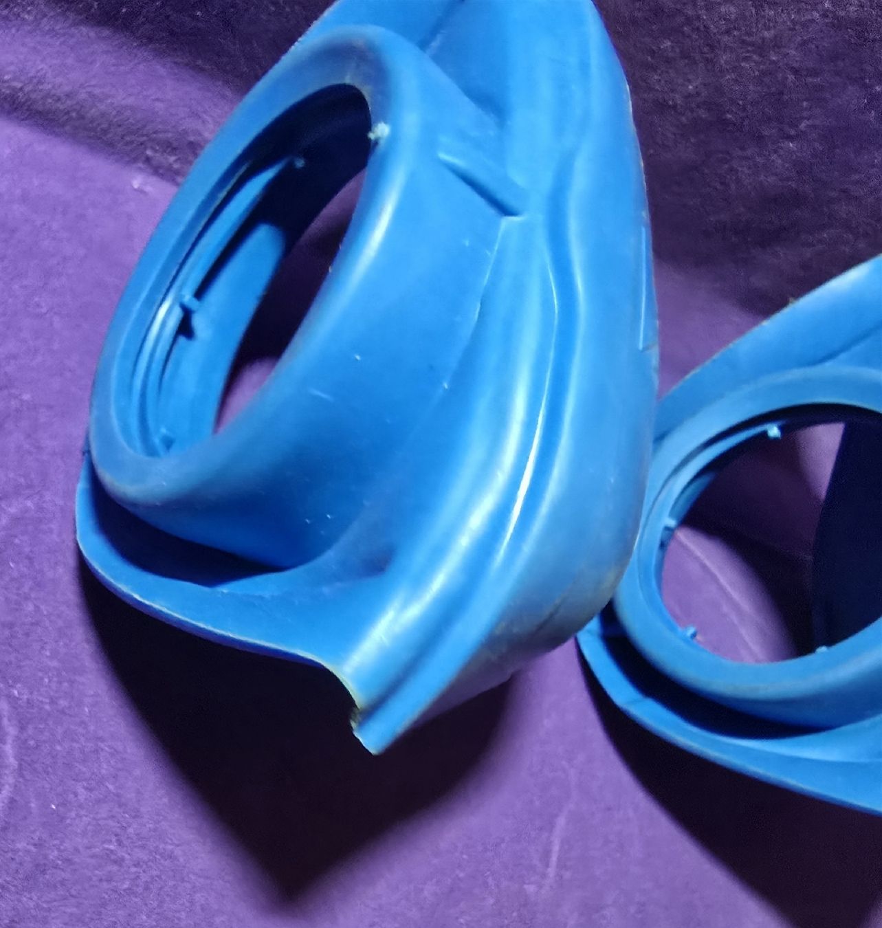 Tutti pezzi di ricambio auto: Scheibenwasser deckel 2stk. Neu – Nuovo e nell'imballaggio originale da Wangs venduto da Restposten.Garage 9