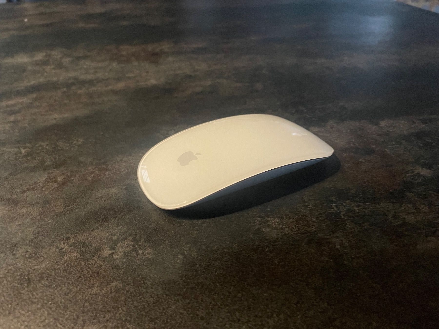 Apple Mouse: Souris Apple Magic Mouse A1296 – Usato da Vallamand venduto da Bricbracbroc82 1