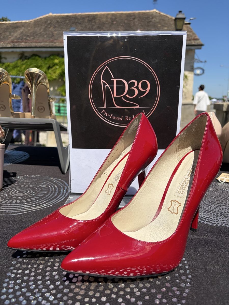 Buffalo Damenschuhe: Buffalo Red Leather High Heels - Size 39 - Classic Style – Gebraucht aus Nyon von Deb_D39 1