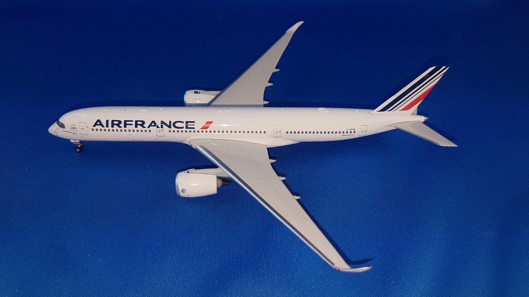 Airbus Modellbausätze & Standmodelle: A350-900 AIR FRANCE – Neu und originalverpackt aus Morges von iljamuromez