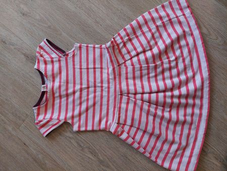 Wie NEU! Mädchen Kleid Petit Bateau 104 (eher 98)