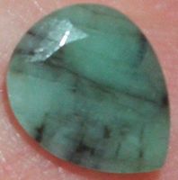 Cabochon L-2541 – Smaragd Edelstein Briolette – 10x7mm