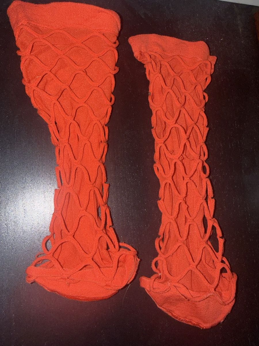 Calze: Orange Socken mit speziellem Design – Nuovo (secondo la descrizione) da Liestal venduto da isa_8y72 2