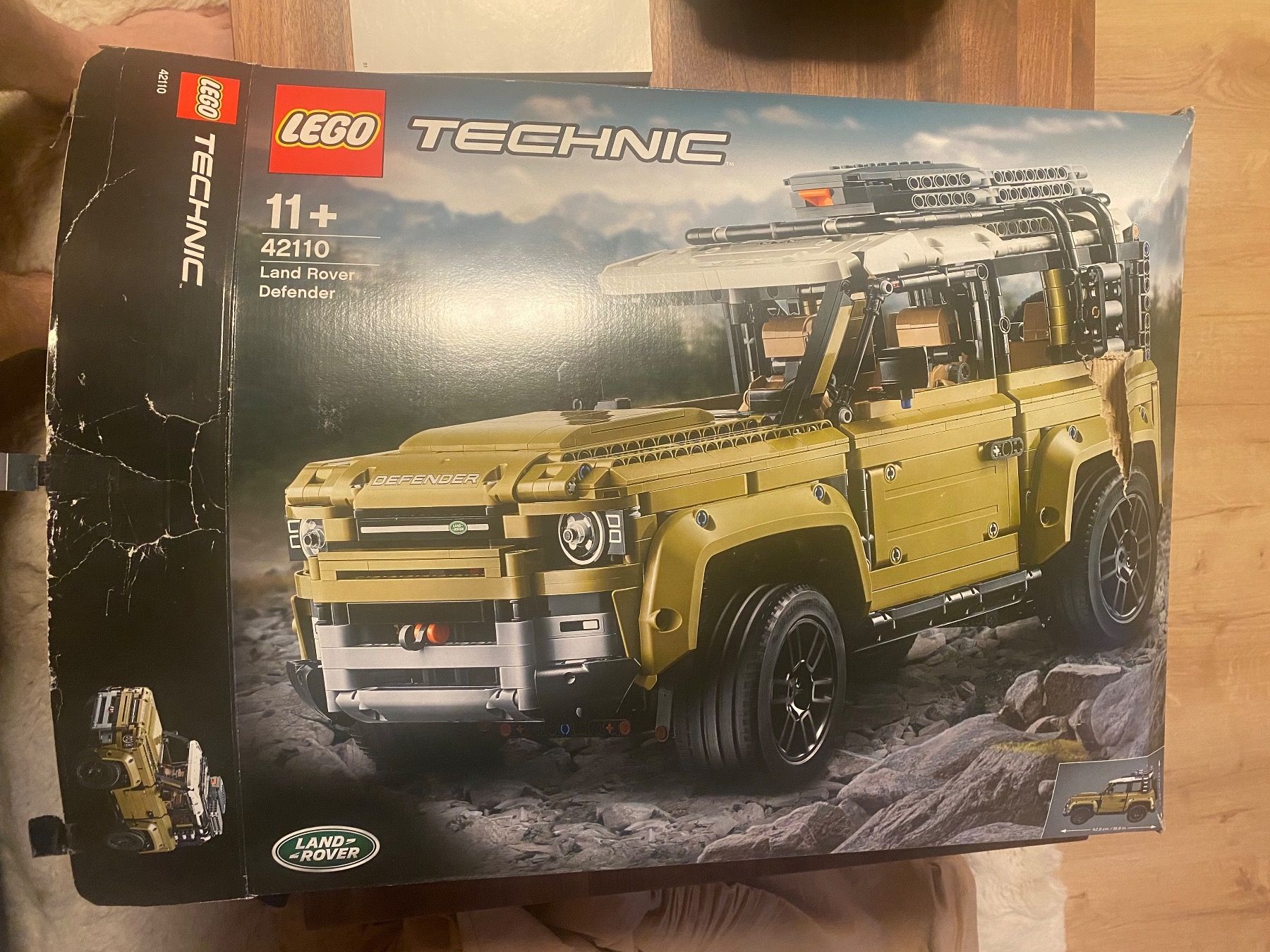 Lego Baukästen: Lego Technic - Land Rover Defender, 42110 – Gebraucht aus Brittnau von  3