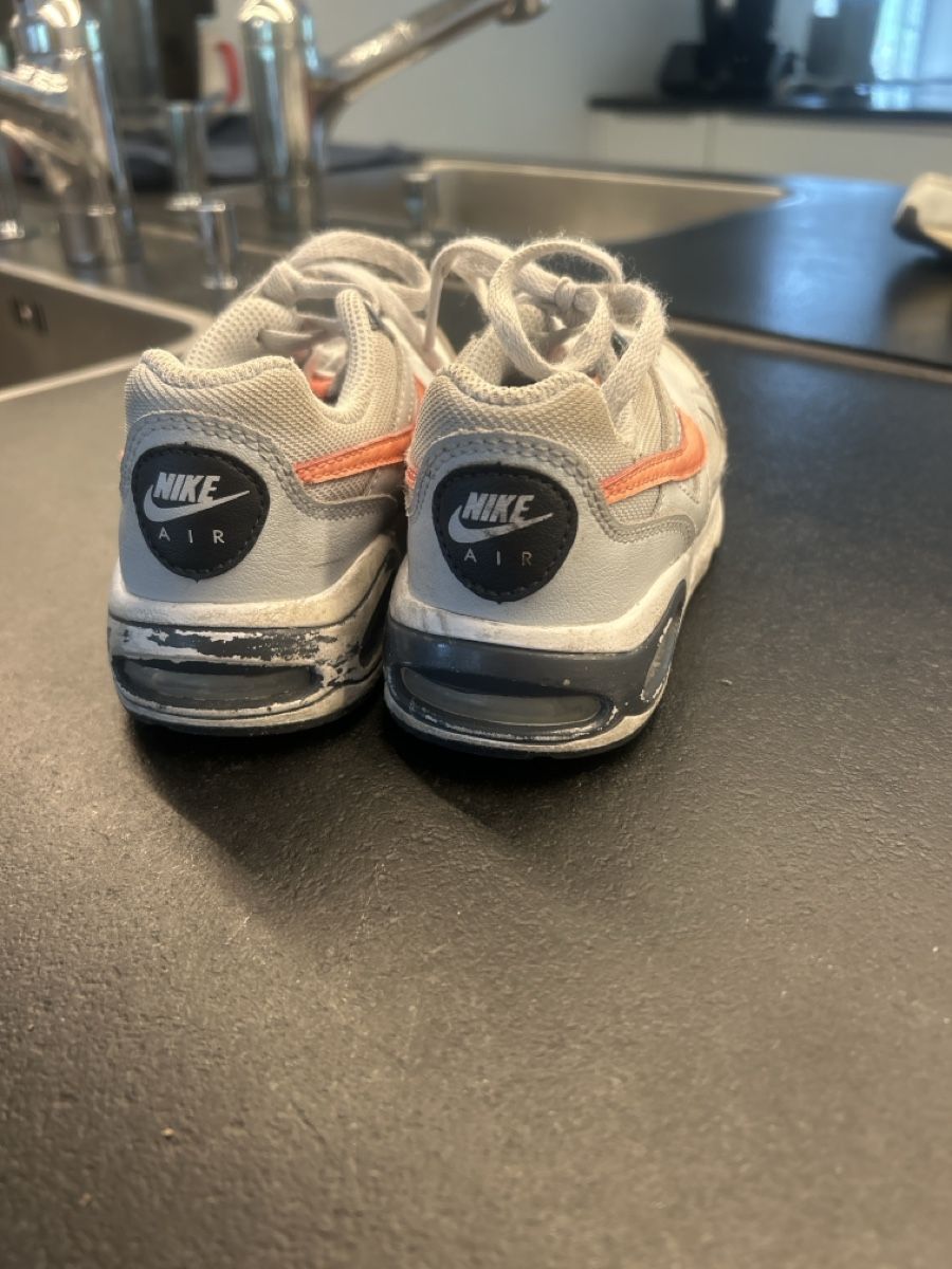 Nike Chaussures hommes: Air MaX Sneaker  – D'occasion à Matzendorf par Fla5 1