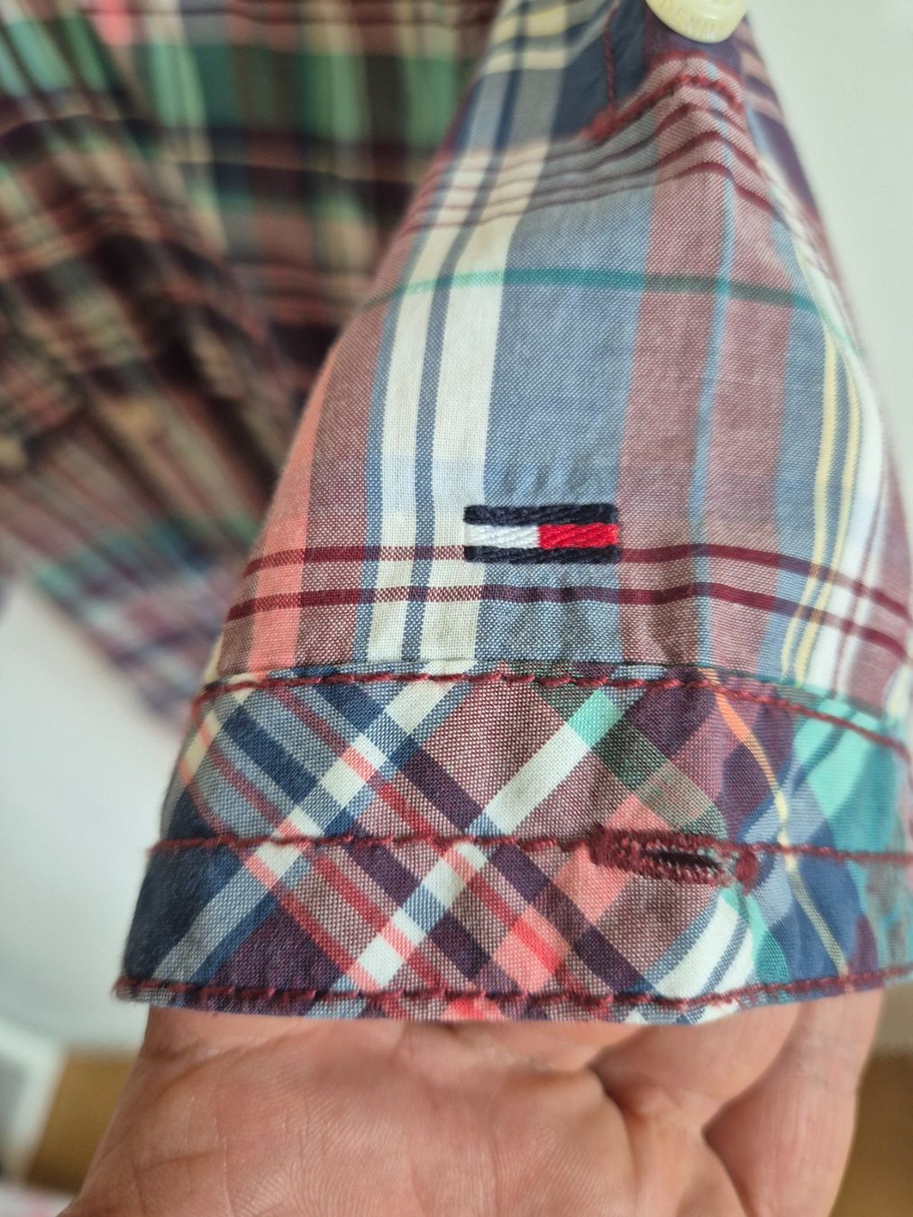 Tommy Hilfiger Camicie: Chemise Tommy  Hilfiger NEUF taille M – Nuovo (secondo la descrizione) da Genève venduto da Talhinho 2