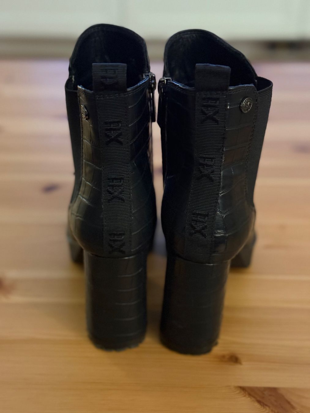 Scarpe da donna: XTI Plateau Schuhe Gr 38 – Nuovo (secondo la descrizione) da Richterswil venduto da Eunoia85 3