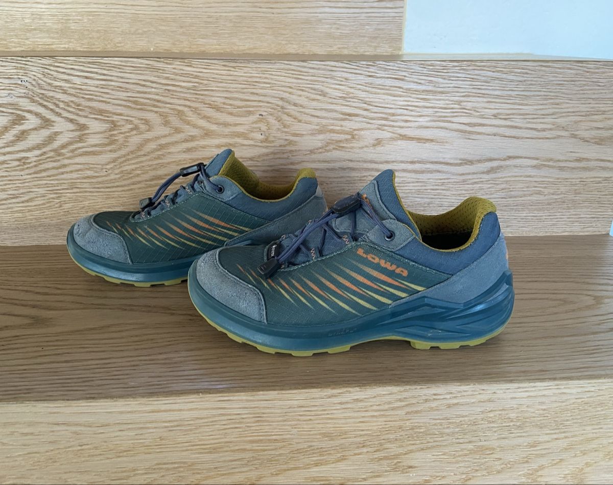 Lowa Scarpe per ragazzi: Schuhe Lowa Gr. 35 – Usato da Lützelflüh-Goldb venduto da N.H.