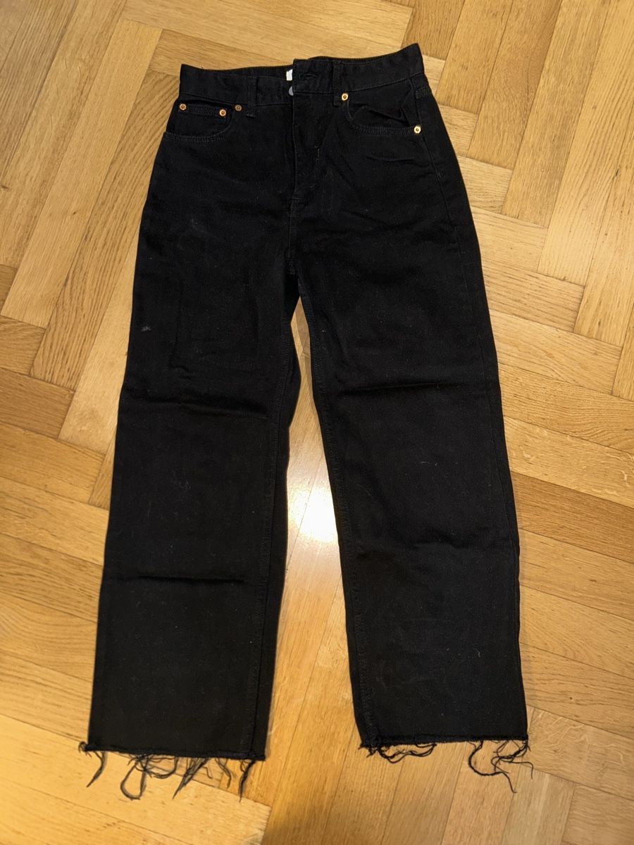 Pull&Bear Jeans: Schwarze High Waist Jeans Gr. 36 Pull&Bear – Usato da Luzern venduto da mor_97g7
