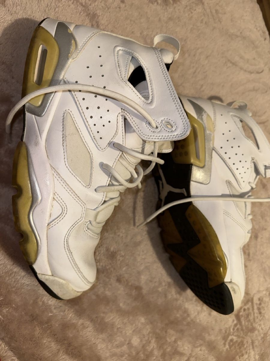 Jordan Scarpe da uomo: Jordan Air 6 white  – Difettoso da Pratteln venduto da nah_v6j7