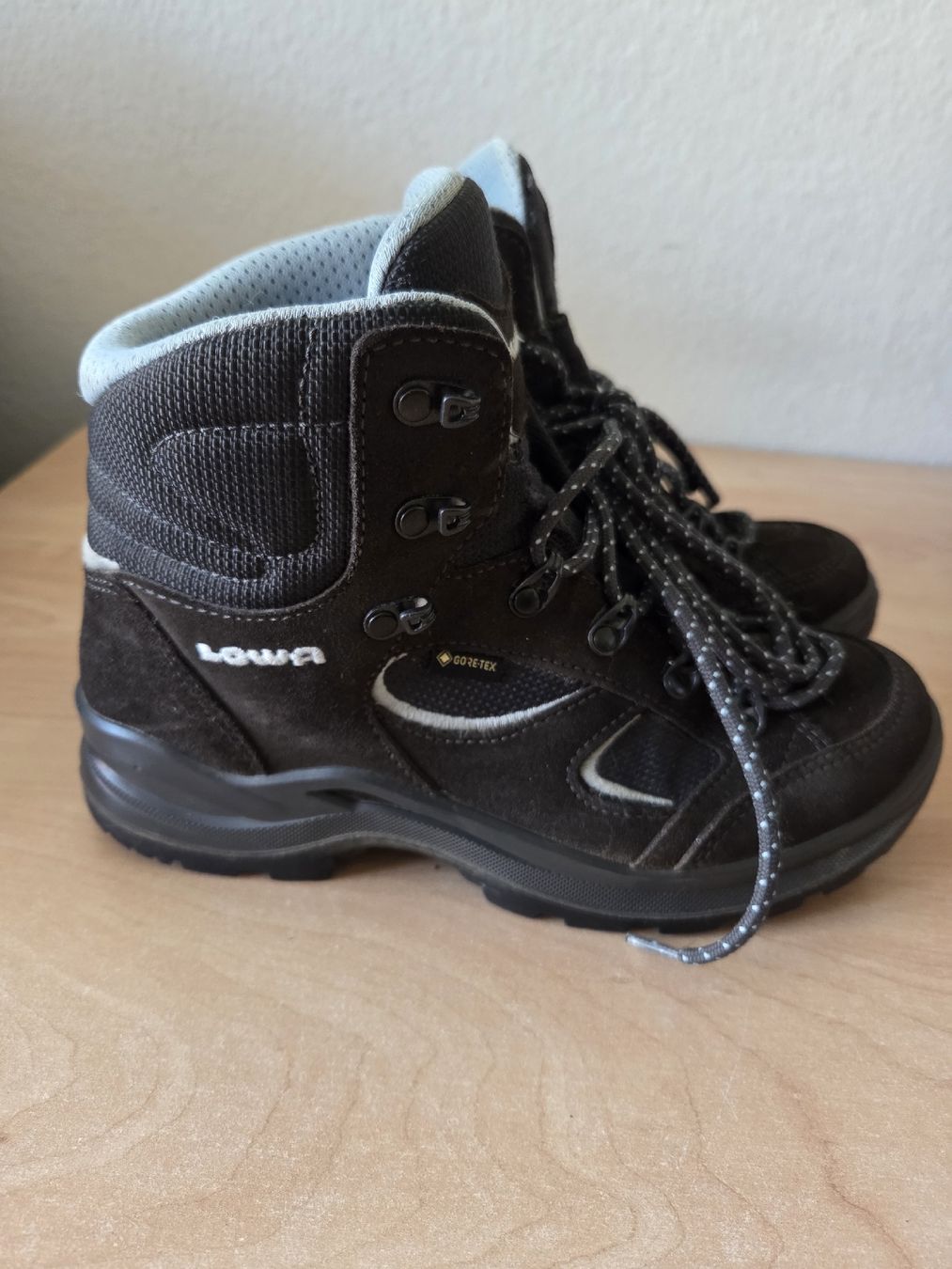 Lowa Scarpe da donna: Lowa Sciora Evo GTX Mid Goretex Damen   Wanderschuh Gr.38 – Usato da Winterthur venduto da katzen07 1
