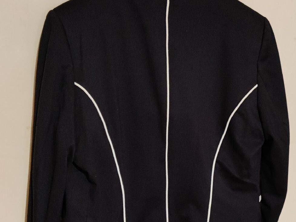 H&M Vestes: Jacket, Navy Blue - brust umfang 101cms – D'occasion à Neirivue par naz_z28w 1