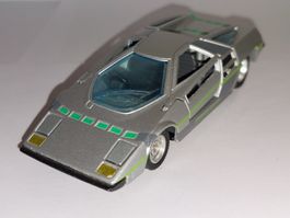Dome-O 1:40 Tomica Dandy