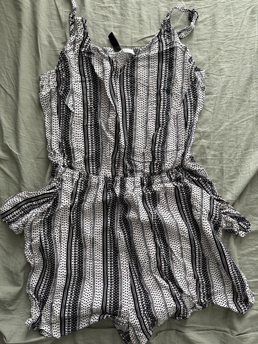 H&M Tute: Sommerlicher jumpsuit, gr. M – Nuovo (secondo la descrizione) da Lenzburg venduto da car_pzg8