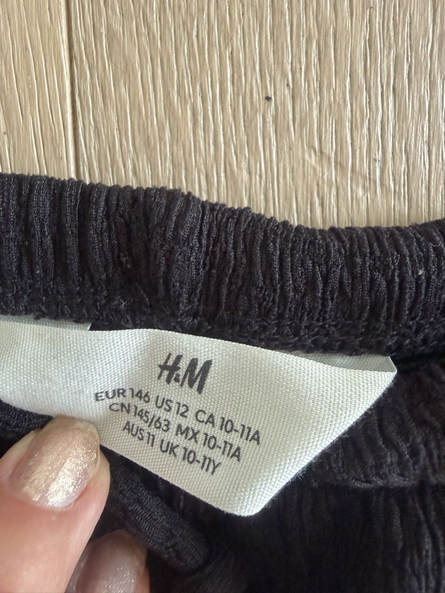 H&M Hosen: H&M luftige Hose 146 cm – Neu (gemäss Beschreibung) aus Wallisellen von Nataschab0 1