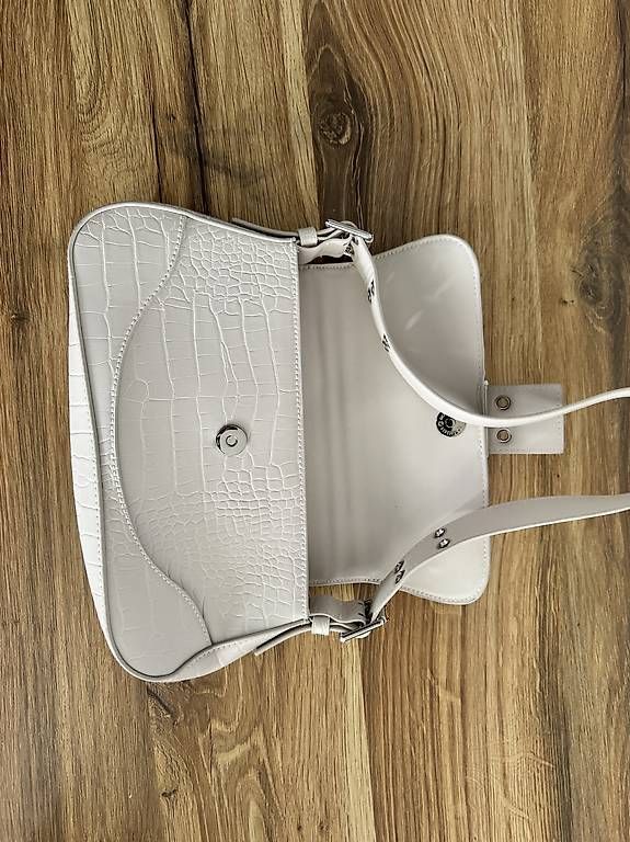 H&M Borse da donna: Weisse Schultertasche – Usato da Bettlach venduto da michellemmm 3