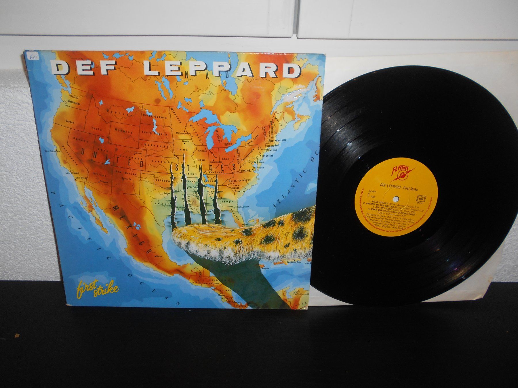Dischi in vinile: Def Leppard – First Strike / 1985 / RARE – Usato da Aarberg venduto da witchhunter01