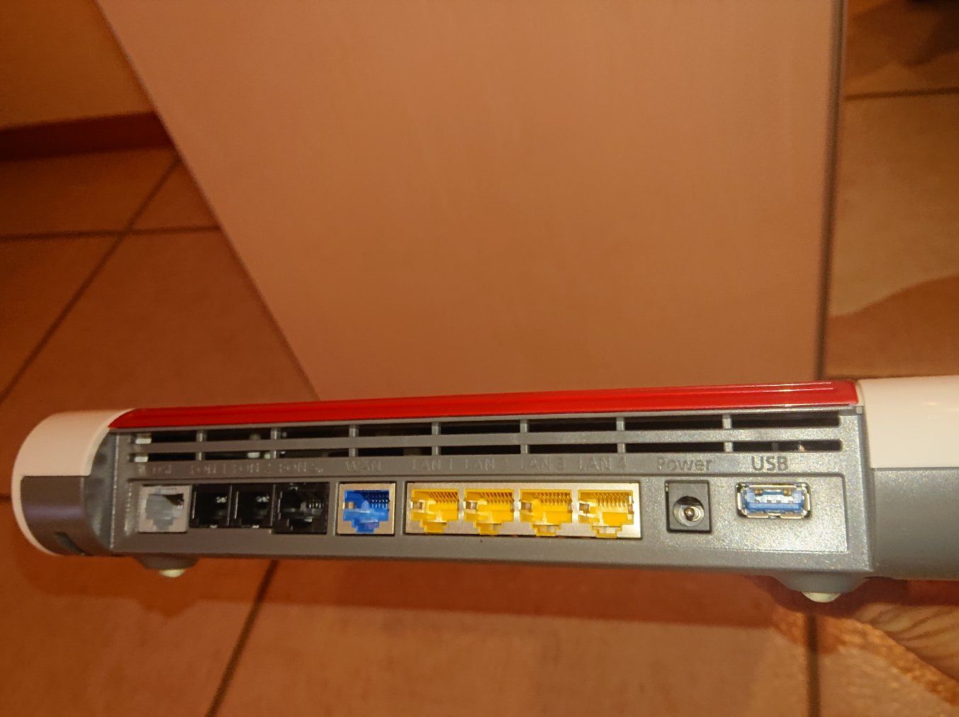 Fritz Modem & Router: Fritz!Box 7590 ME - Top Zustand! – Usato da Grenchen venduto da Zombiepolizist 2