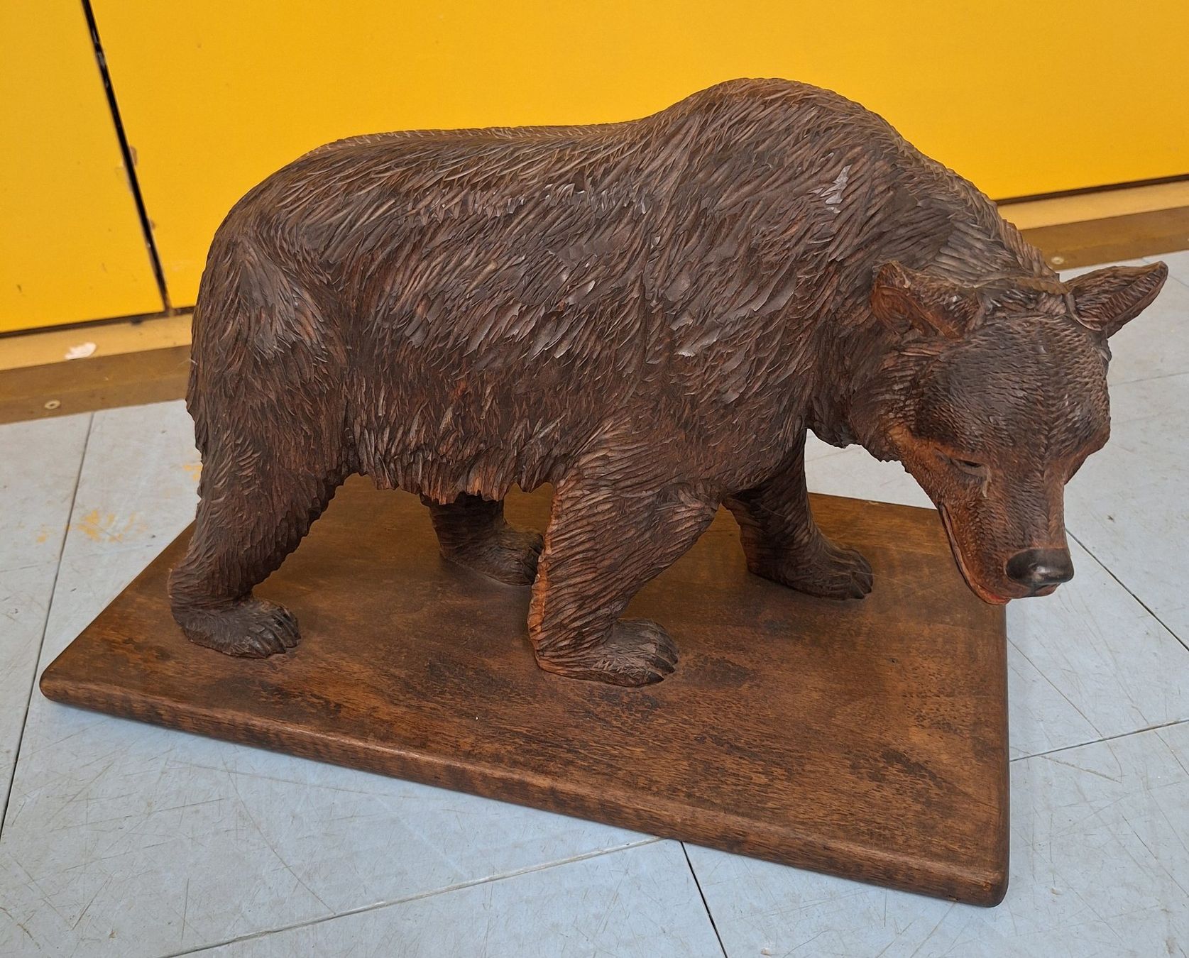 Sculture & Statue: Bär geschnitzt – Usato da Rüti ZH venduto da Xokimilko