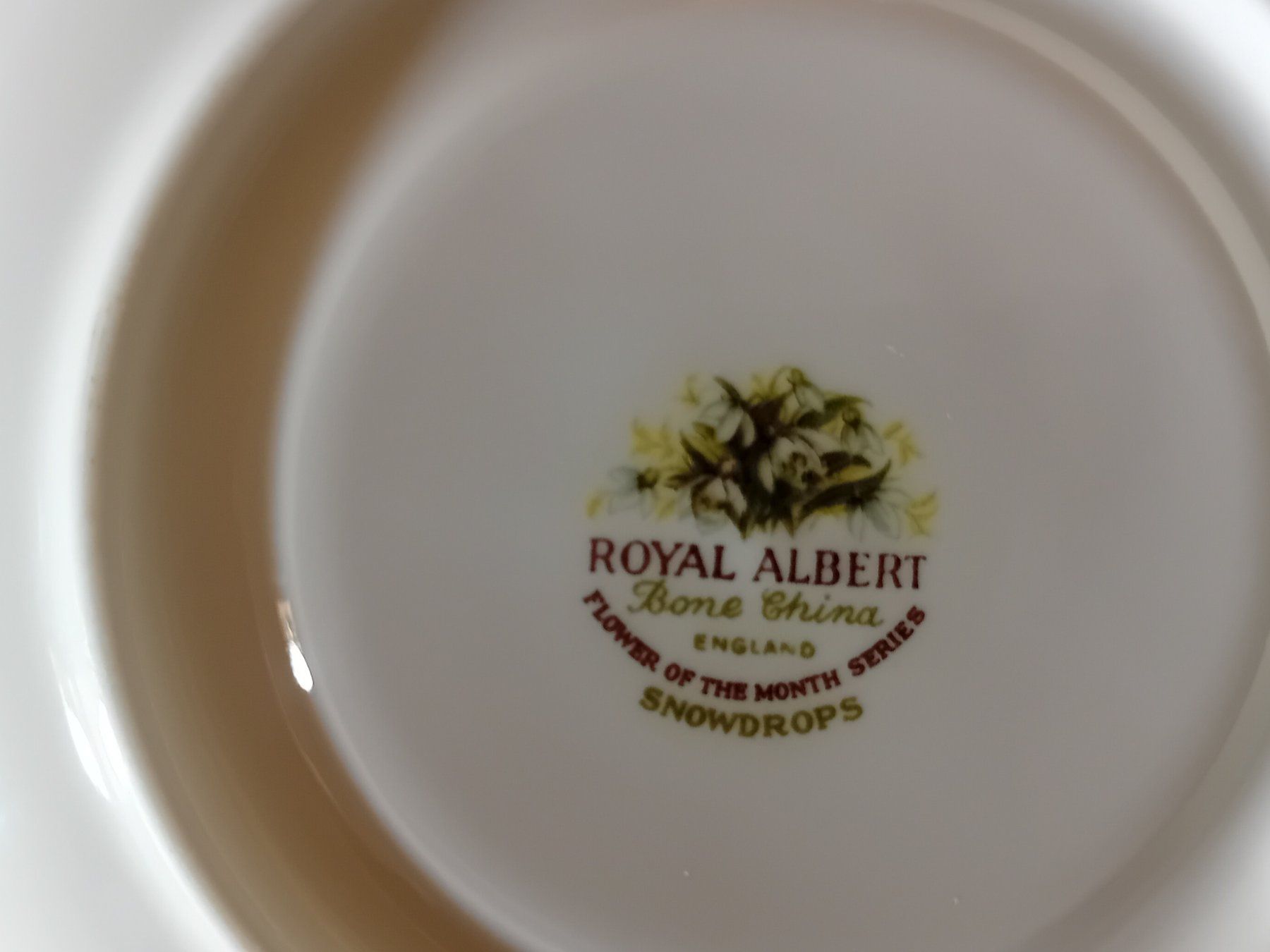 Royal Albert Piatti: Royal Albert Monatsteller – Usato da Arbon venduto da kor_w5lq 1