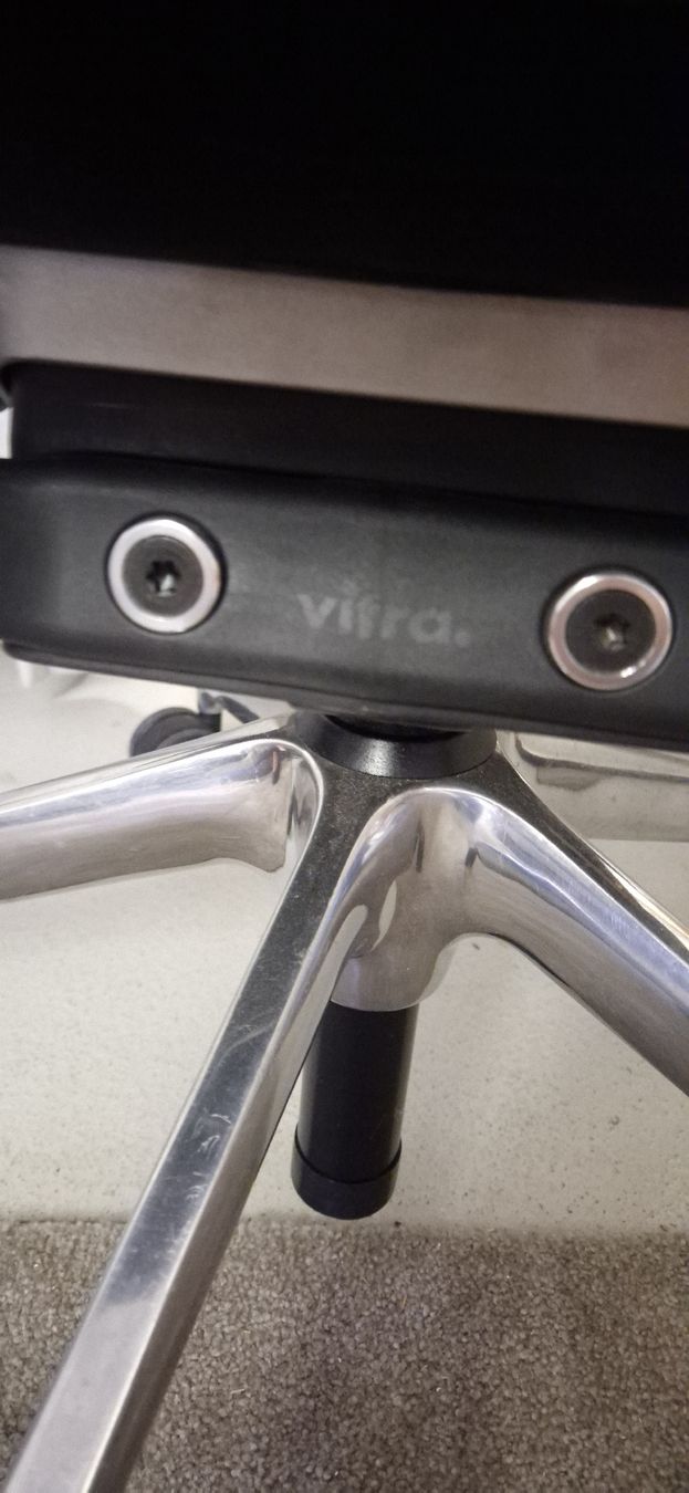 Vitra Sedie: Vitra Ergonomische Bürostuh  – Usato da Meilen venduto da COSTA_ABC 1