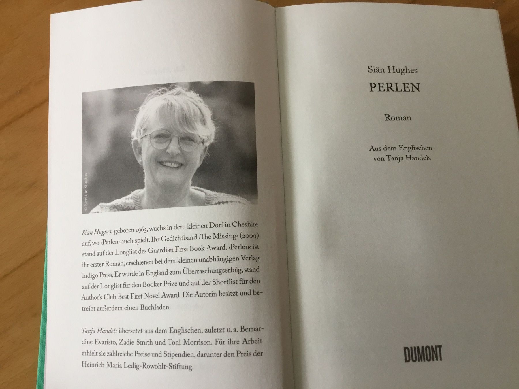 Libri: Siân Hughes - Perlen - Roman – Usato da Kerzers venduto da Georges3210 3
