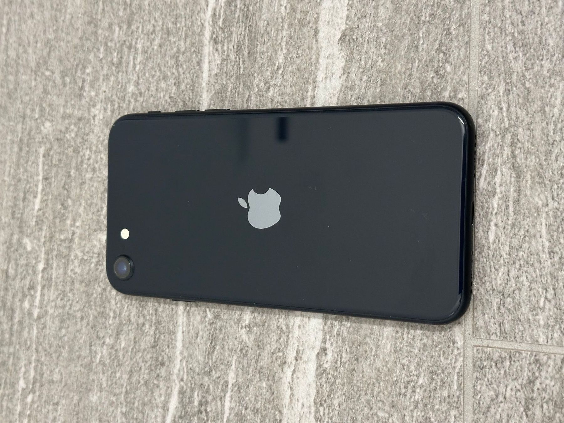 Apple Portables: Iphone SE (3rd Generation) 128GB – D'occasion à Sins par wonderer75 6