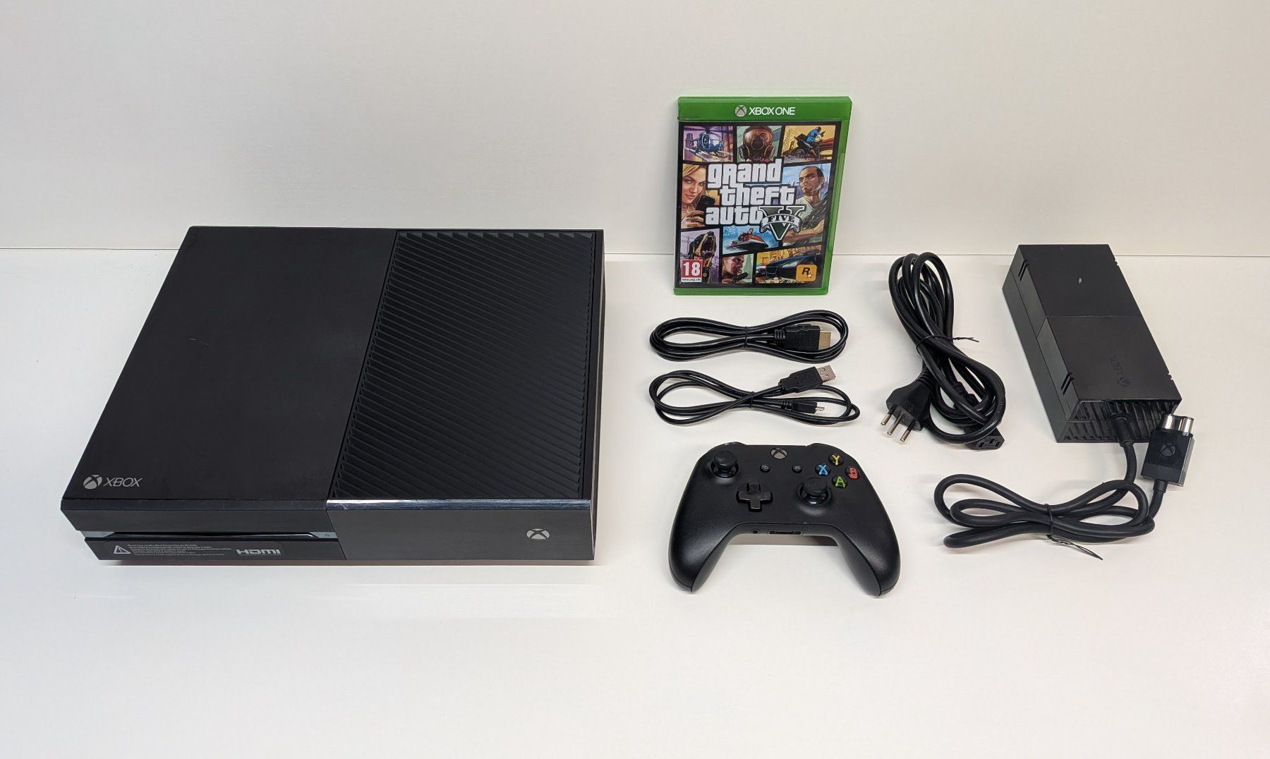 Microsoft Konsolen: Xbox One mit Controller und GTA V – Gebraucht aus Menziken von mame18