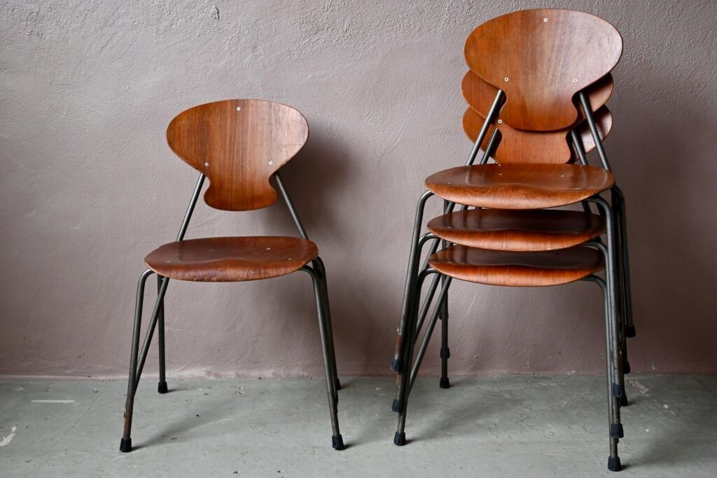 Sedie: Chaises danoises de Steen Eiler Rasmussen & Kai Lyngfeldt – Usato da COLMAR venduto da Sophiebellelurette 8