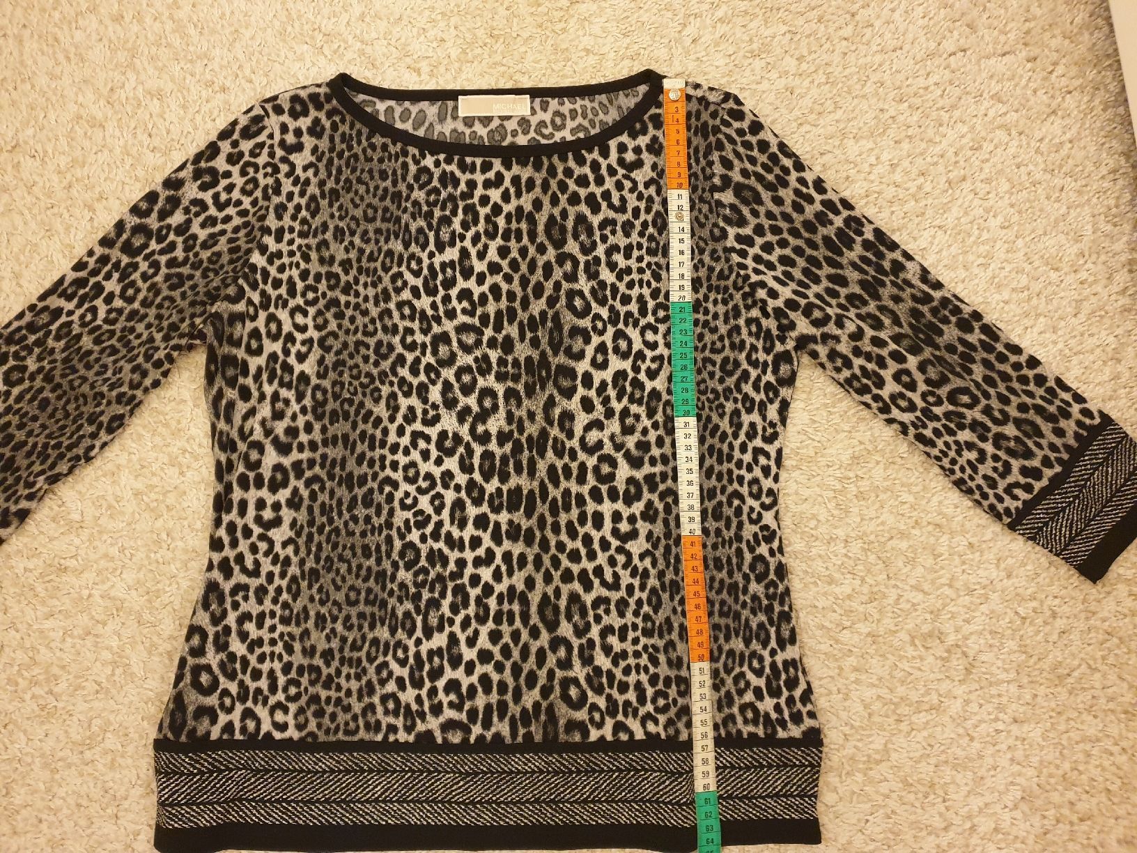 Michael Kors Maglioni & Felpe: Pull Michael Kors, XL,imprimé léopard, polyester, excellent – Usato da Neuchâtel venduto da Verenas12 4