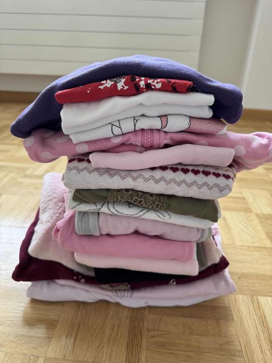 Lotti & Set di vestiti: Kleiderpaket Mädchen, Gr. 86/92 – Usato da Neuwilen venduto da SuCoco