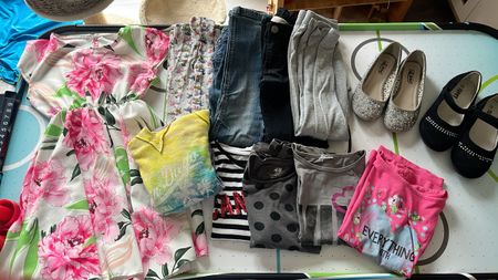 Kinderkleiderpaket Grösse 122 Mädchen