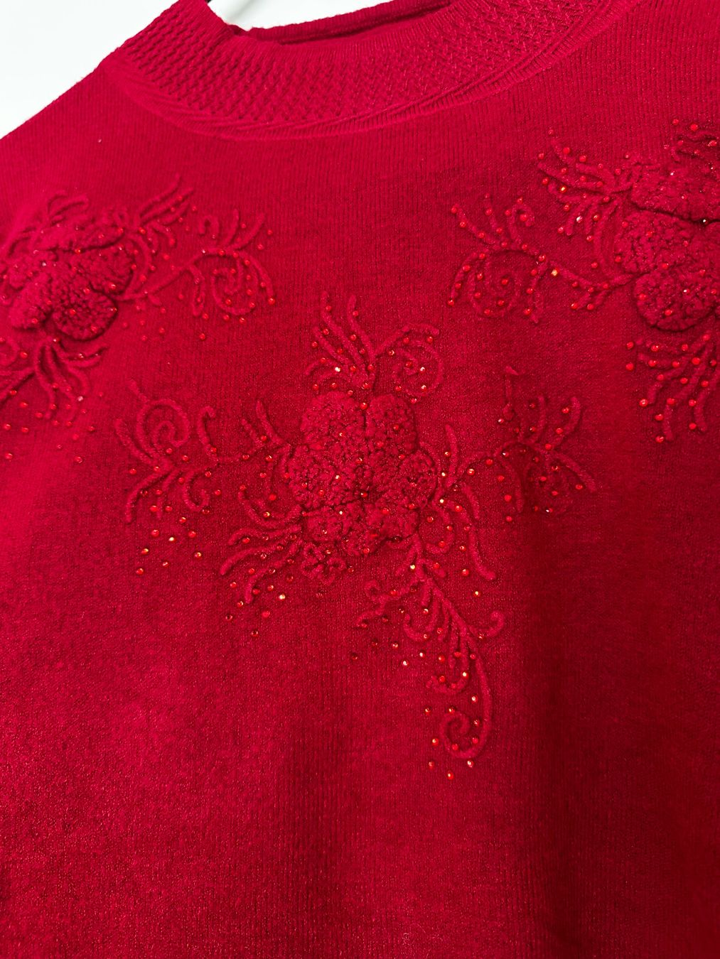 Pullover & Sweatshirts: Pull rouge taille M. Sans étiquette mais jamais porté – Neu (gemäss Beschreibung) aus Vevey von lua_vb2w 1