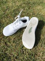 weisser Barfuss-Sneaker von Freiluftkind Gr. 40