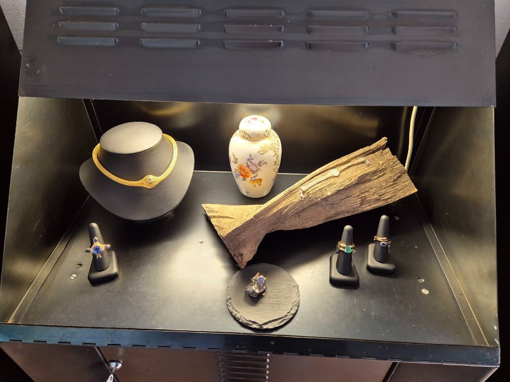Vetrine: Goldschmiede Vitrine Schmuck Messe – Usato da Innerberg venduto da barbarawidmer