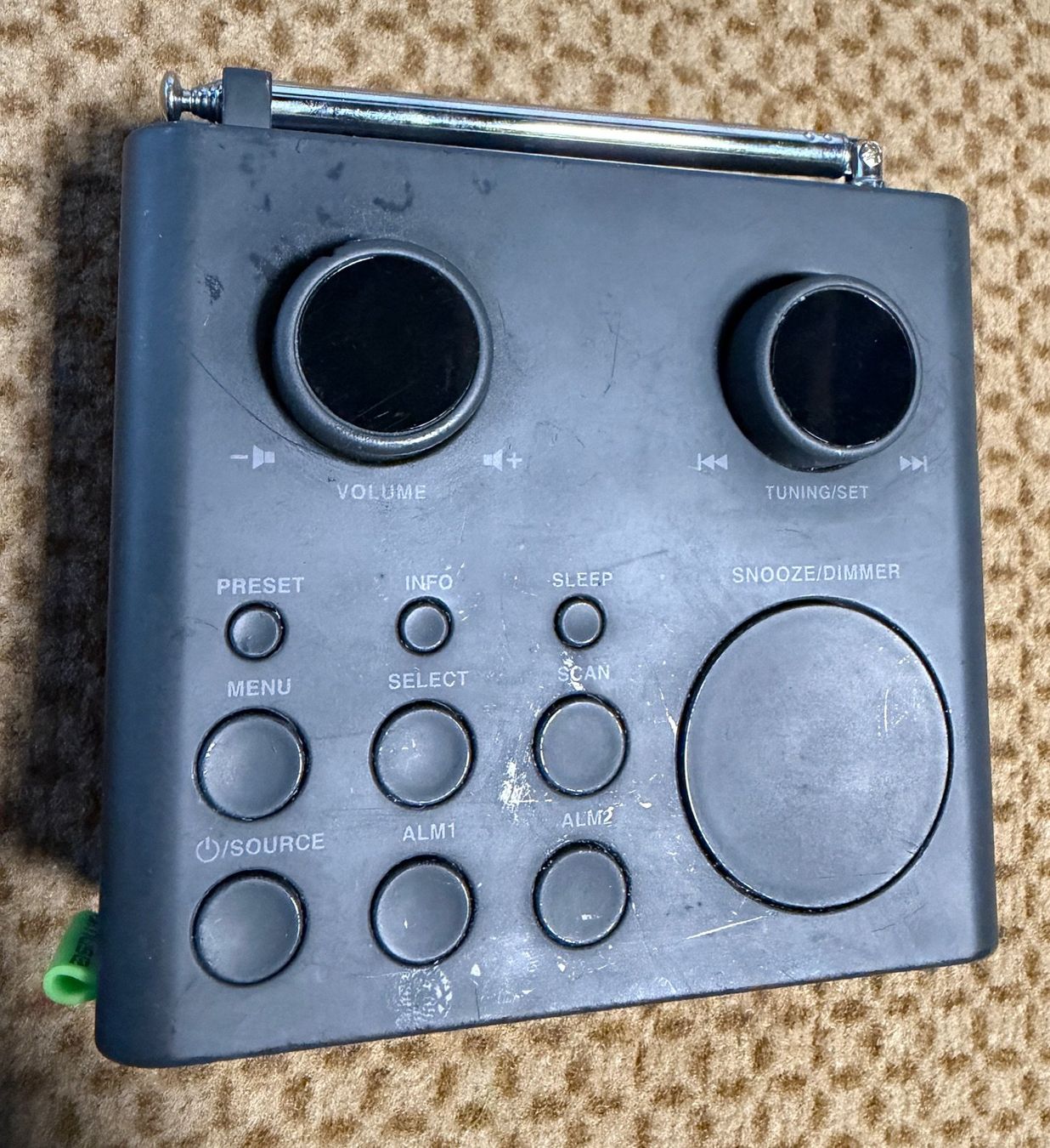 Wecker: DAB+ RADIO-Wecker, Muse M-197, ein kompaktes Neu-Gerät – Neu und originalverpackt aus Kirchberg BE von RadioGerber 3