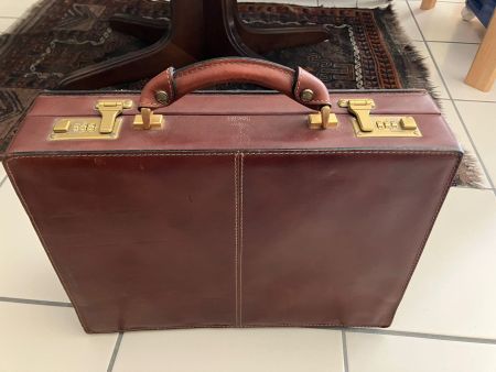 Valigetta ventiquattrore vintage in pelle marrone Stratic