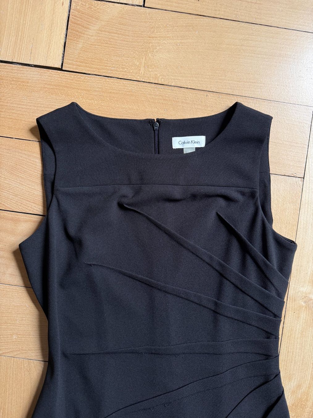 Calvin Klein Vestiti: CALVIN KLEIN - Etuikleid schwarz S – Usato da Zürich venduto da Diazaio 3