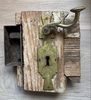 Antikes Türschloss + 2 x Türgriff Messing eingebaut