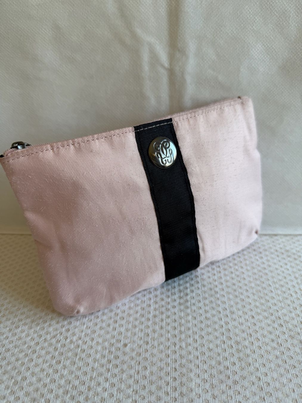 Guerlain Custodie per cosmetici: Guerlain - Trousse de maquillage – Usato da Sion venduto da accroshoes 1