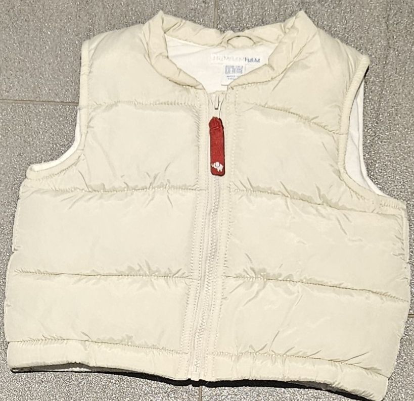 H&M Altro abbigliamento: Kinder Weste Creme beige H&M Grösse 74 – Usato da Rotkreuz venduto da Kaffitanteli