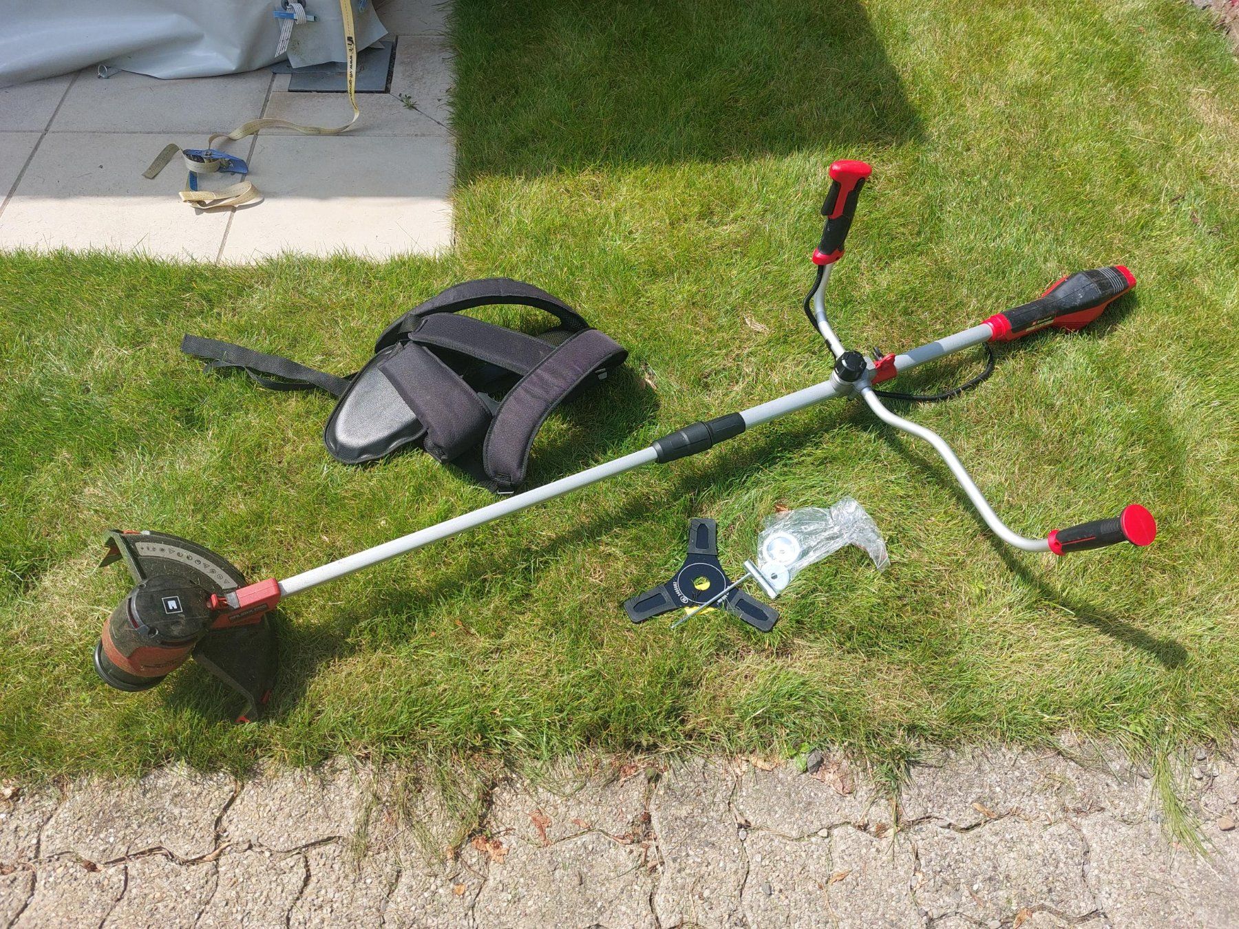 Tondeuses à gazon: Einhell Akku-Sense Agillo - Solo 36 V – D'occasion à Goldau par Kypros82