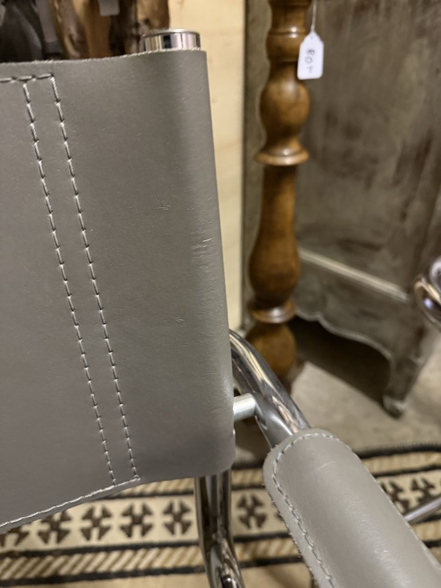 Stühle: 6 chaises cantilever – Gebraucht aus Les Bayards von aout 6
