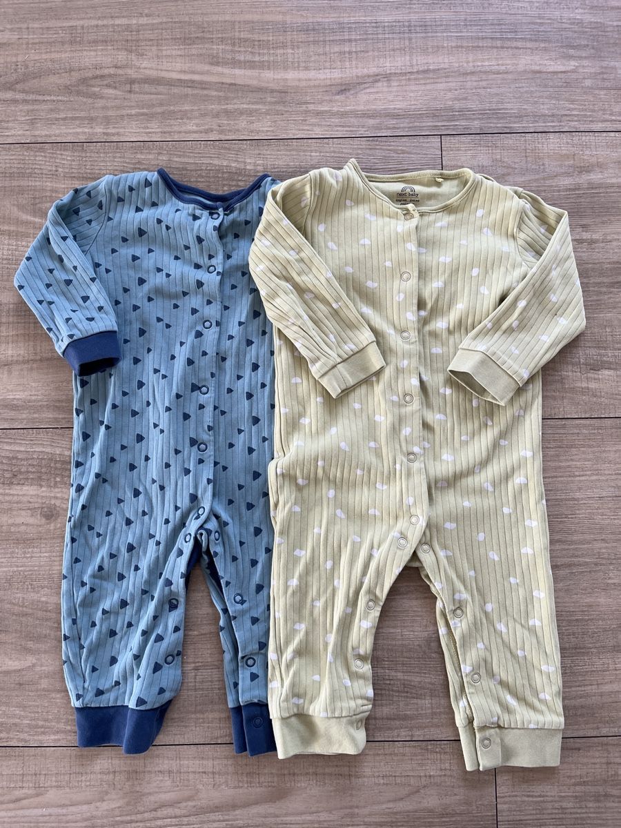Next Pyjamas & Ähnliches: Next Strampler Grösse 86 – Gebraucht aus Sursee von Leg_Kibru