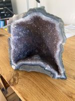 Amethyst Geode Rohstein guter Zustand