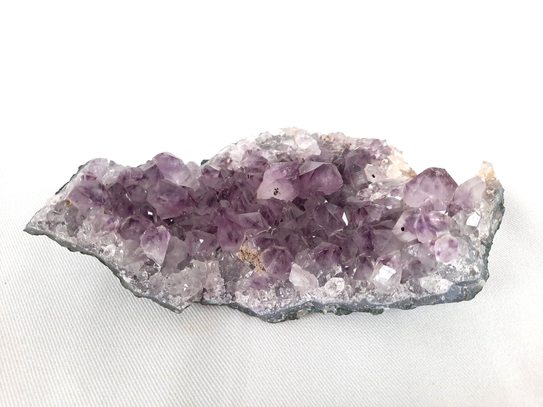Minéraux & Lithothérapie: Amethyst Stück, ca 180 x 100 mm – D'occasion à Beinwil am See par Restwert_Beinwil