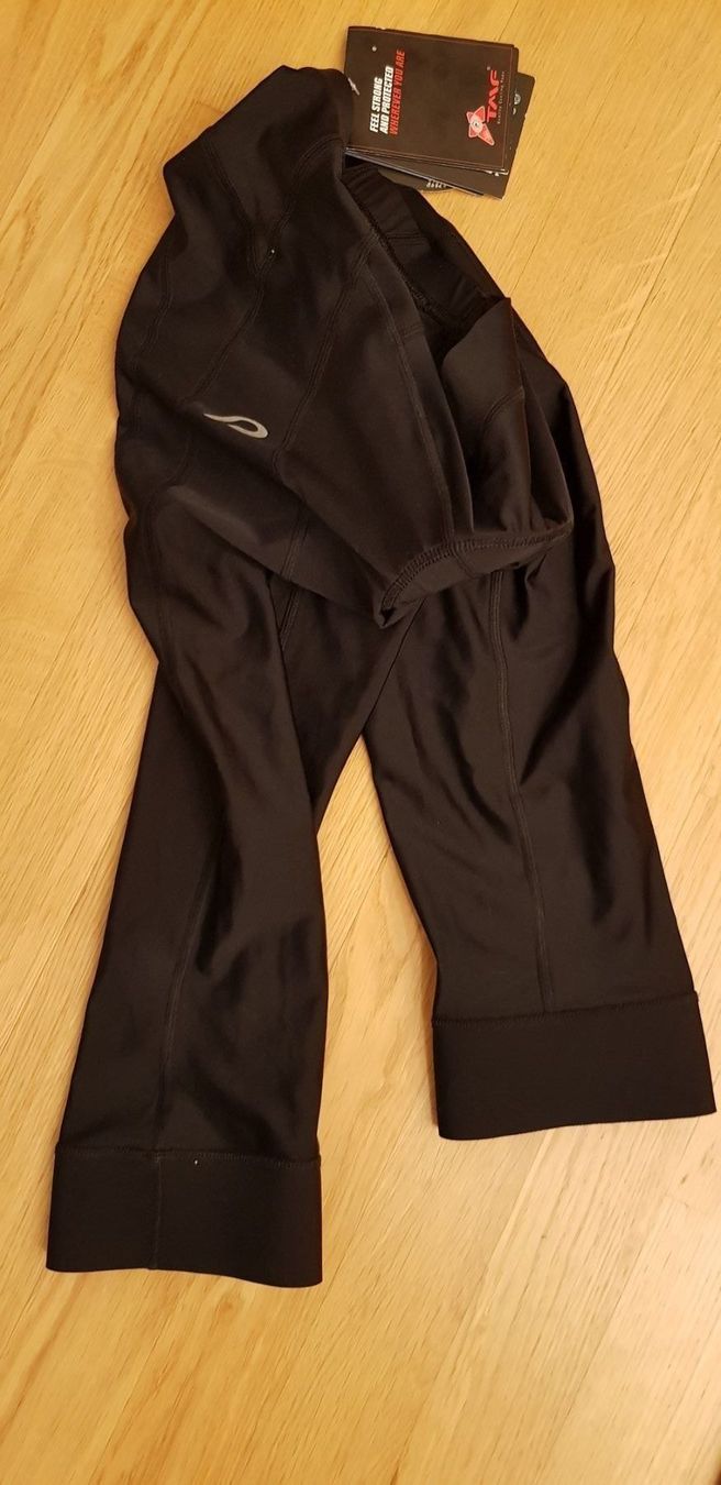 Pantaloni: PROTECTIVE SEQUENCE TIGHT  3/4 DAMEN  36 – Nuovo e nell'imballaggio originale da Kilchberg ZH venduto da boanse 7