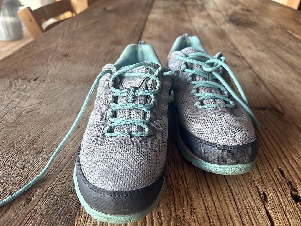 Damenschuhe: Trekkingschuhe von Columbia 37 – Gebraucht aus Ried b. Kerzers von Yomue 2